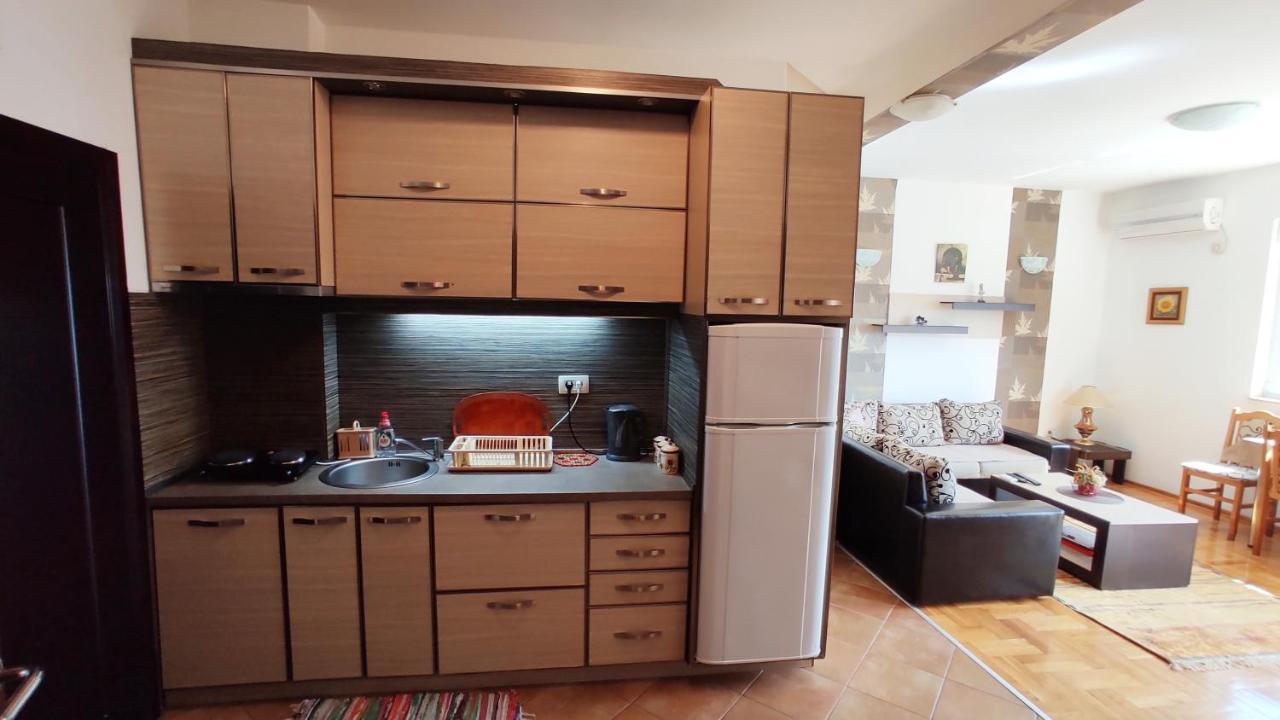 Rakocevic Apartments Petrovac Εξωτερικό φωτογραφία